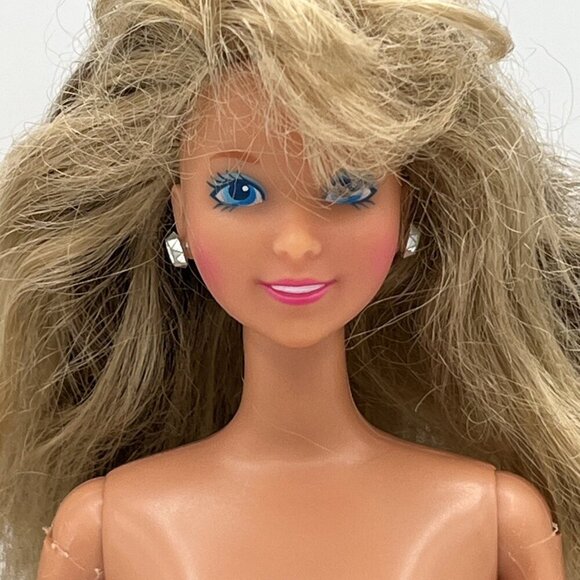 1989 Heart Family visits Disneyland Mom Barbie doll Nude Mattel Vintage - Picture 2 of 11